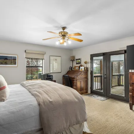 5BR Luxury Home w/ Pool & Wrap-around Porch
