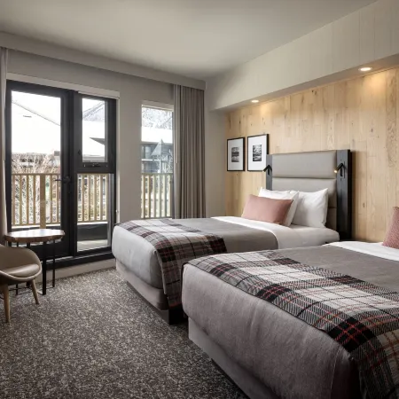 Peaks Hotel and Suites