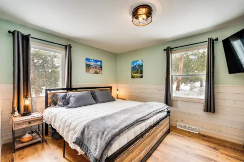 Quiet + Peaceful Home in Allenspark w/ Deck! - Alojamientos