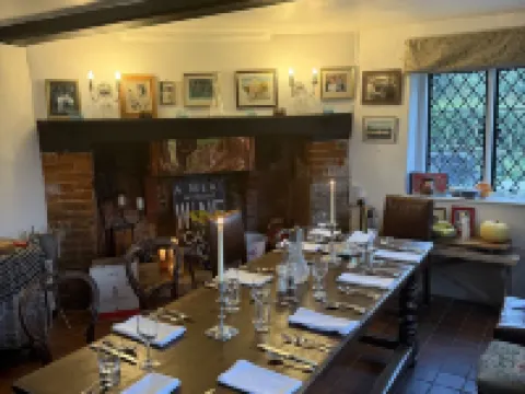 Bed and Breakfast Dunsfold Hotels in Godalming