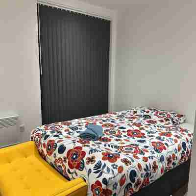 London 1 bed Luxe Flat Ilford Beautiful Rooms