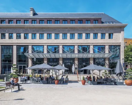 Golden Tulip Saint Malo - le Grand BÉ サン・マロのホテル