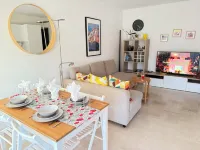 2-Room Apartment in Juan-Les-Pins, Antibes - Terrace, Close to the Beach
