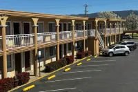 Quality Inn Ukiah - parking