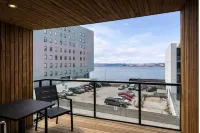 Arctic Sea Apartments - 2-Star