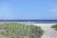 Newly Renovated Oceanfront Condo with Balcony, WiFi, W/D & Shared Pool/Tennis - Ocean View