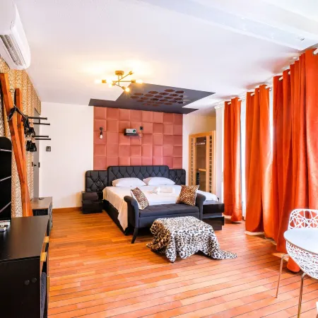 Cristalys Loveroom & Spa