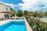 Mirca in Supetar With 7 Bedrooms and 6 Bathrooms