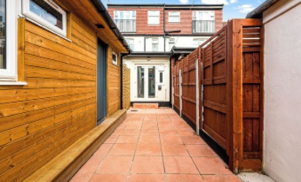 Imperial Inn Apartments