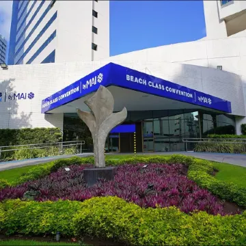 Beach Class Convention by Mai