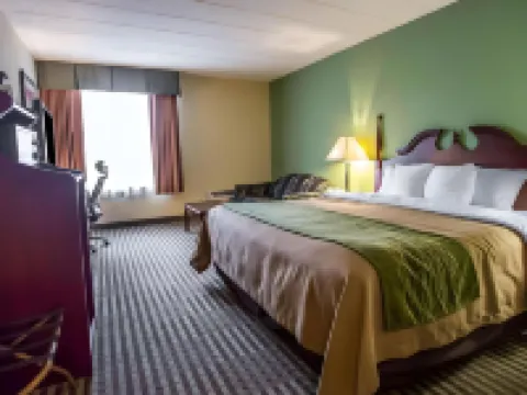 米爾霍爾-拉馬爾凱藝酒店 克林頓縣酒店