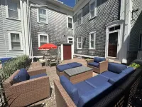 Unique Loft With Rooftop Deck In Downtown Newport - Unit 3 Home - Bungalows