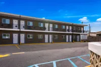 Econo Lodge Gretna - New Orleans Hotels near Bodenger Park