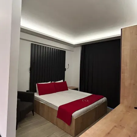 Pars Apart Hotel