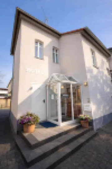 นัสเซาเออร์ ฮอฟ โรงแรมใน