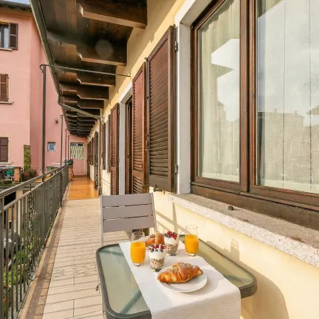 Sunset in Baveno: 1 Bed with Balcony - Happy Rentals
