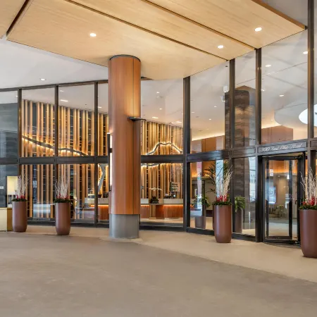 Hilton Grand Vacations Club Chicago Magnificent Mile Отели рядом с достопримечательностью «Нави Пьер»