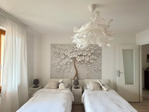 Spacious 95 sqm newly renovated vacation home with breathtaking views