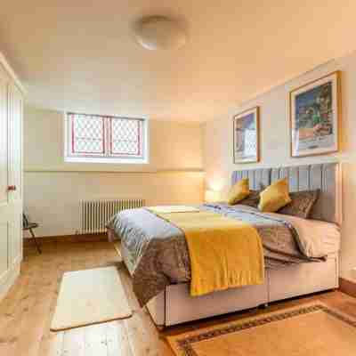 Host Stay The Nave Rooms