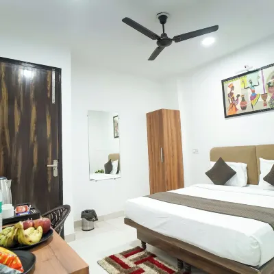 Hotel Aerosky Prime Hotels near South West