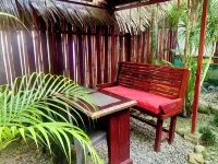 Villa 4 - Amazing 2 Bed Villa with Private Garden Hotel di 