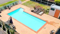 Valdez Motor Lodge - Kolam Renang