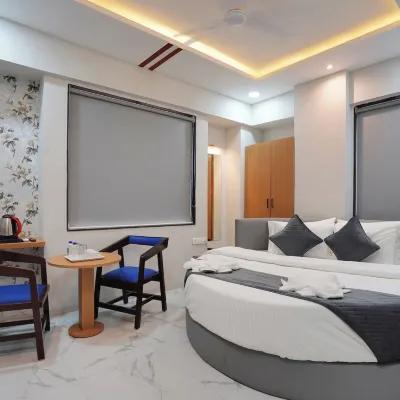 Hotel Palmera Inn Pashan Lake附近的飯店