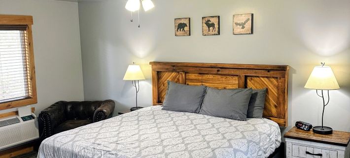 Columbine Inn Hotels in Larimer County