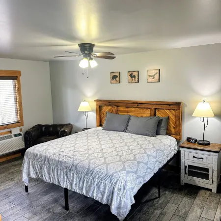 Columbine Inn Отели в г. Лаример Каунти