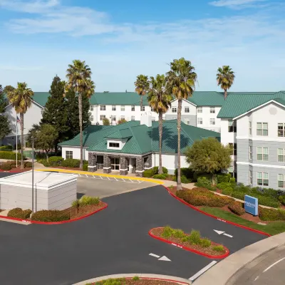 Homewood Suites by Hilton-薩克拉門託機場納託馬斯 鄰近阿科球館的酒店