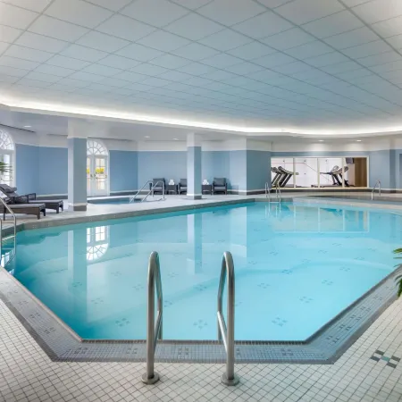 Fairmont Hotel Macdonald