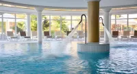 The Monarch Hotel - Pools