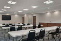 Holiday Inn Express & Suites Muncie Northwest by IHG - WiFi