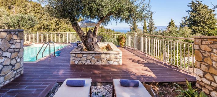 Villas Muscalas by Konnect, 200m from the Beach Hotels in Paxoi