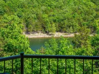 The Shoreline Suite 2bdr Hotels in Stone County