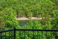 The Shoreline Suite 2bdr - balcony