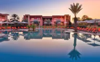 Zephyr Hotel Club Resort and Spa - С бассейном