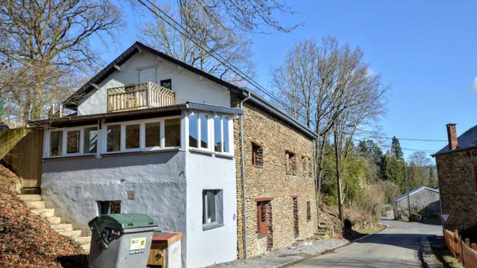 Modern Group Home in Bra
