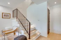 Unwind Poolside, Walk to El Paseo: Desert Oasis! - Condos