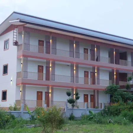 Yaibua Hotel