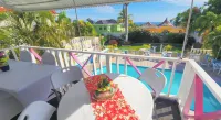 Pink Hibiscus Villa - Beach