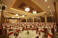 Muong Thanh Holiday Con Cuong Hotel - Parkplatz