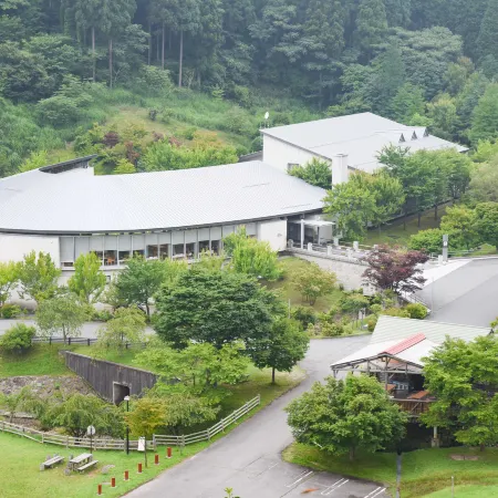 Higashiyama Onsen Maple Plaza