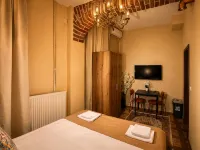Maison BERTHELOT Hotels near كوتروسيني