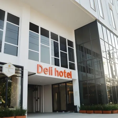 Deli Hotel