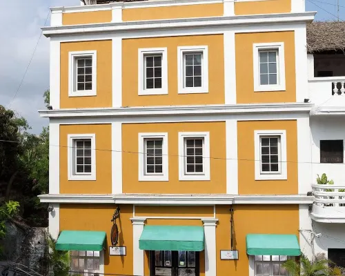 The Richmond アノキ周辺のホテル