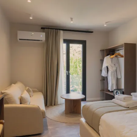 Ichos Boutique Apartments