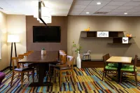 Fairfield Inn & Suites Rockingham - parking
