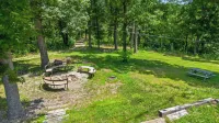 Trailhead Lodge - Homestays