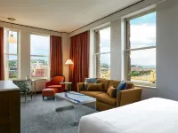 The Atterbury Hotel, Autograph Collection Hotel dekat Teater O'Reilly